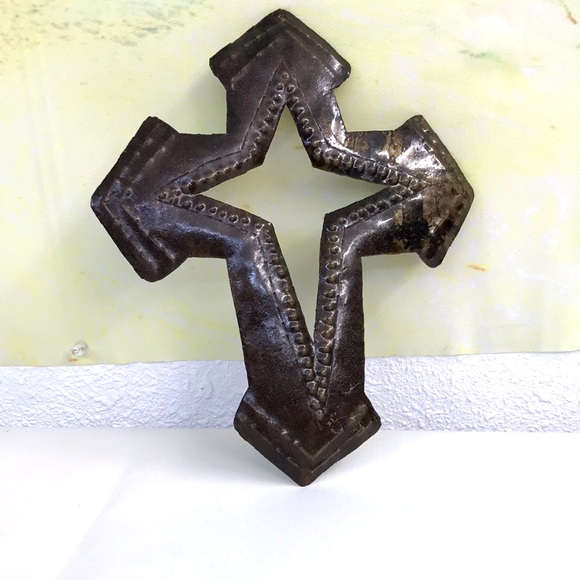 Metal Cross for home décor - Picture 1 of 8